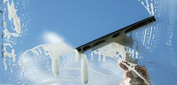 Mycie okien wodą demineralizowaną